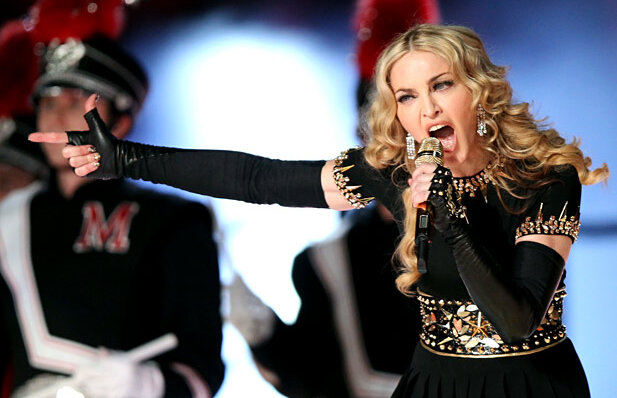 Ai ratat pauza de la Super Bowl? Uite super-showul Madonnei!