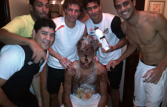 Neymar a fost ”ornat” de ziua lui