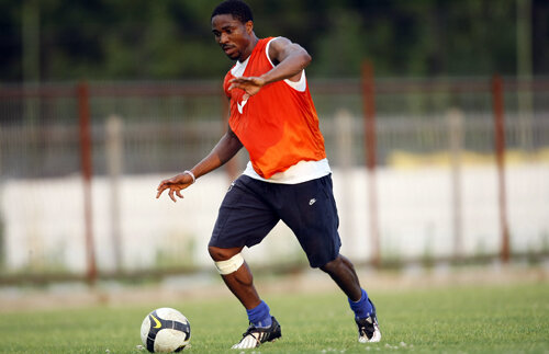 Fostul fundaş al Stelei s-a făcut de rîs în Danemarca: "Emeghara, un fotbalist ruginit" :)