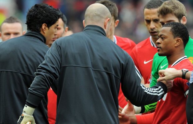 VIDEO Derby-ul Man. United - Liverpool (2-1) a fost umbrit de scandalul Evra-Suarez
