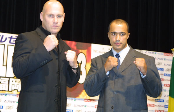 VIDEO Unul dintre cei mai mari luptători K1 a fost găsit mort în locuinţa sa din Africa de Sud