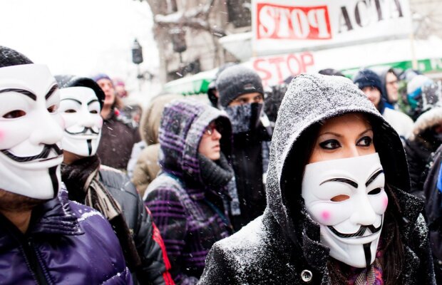 Furnizorii de internet nu vor să fie poliţia ACTA