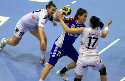 GALERIE FOTO Buducnost a făcut instrucţie cu Oltchim la Rm Vîlcea, scor 24-34