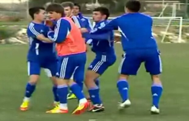 VIDEO Doi jucători ai lui Dinamo Kiev s-au bătut la antrenament