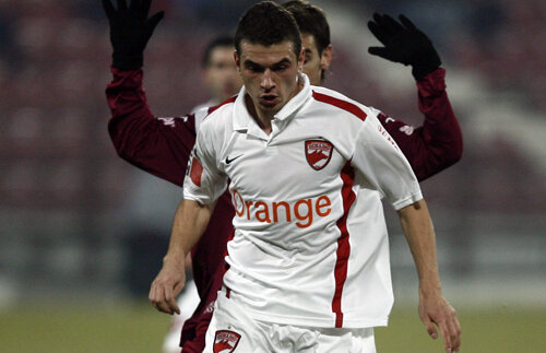 Dinamo n-a rămas cu mîna goală după ce Ganea a semnat cu CFR » 150.000 euro plus 15% din transferul ulterior