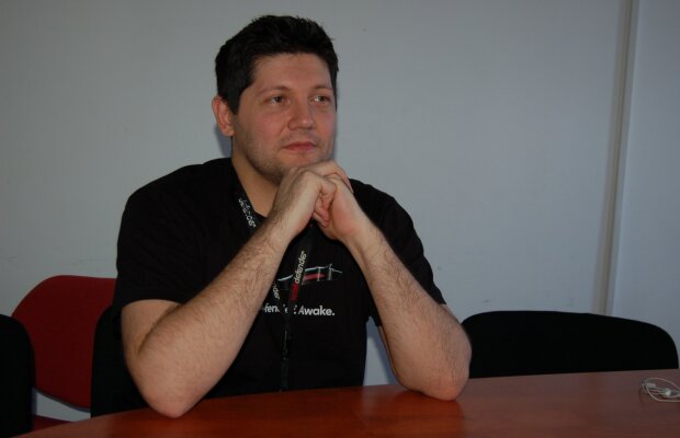 Un informatician care pur şi simplu te lasă cu gura căscată
