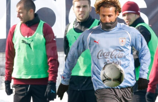 FOTO Rapidiştii au dat nas în nas cu Forlan la Buftea