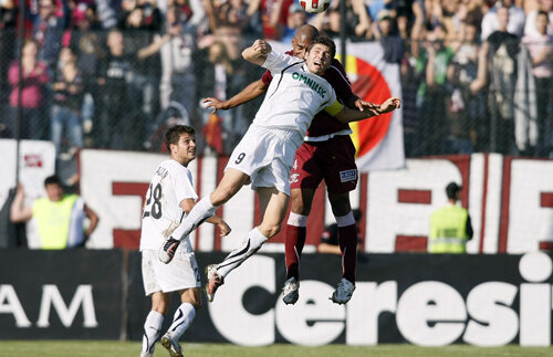 Condiţia pusă de Curelea pentru un tranfer la Rapid: "Doar definitiv în Giuleşti"