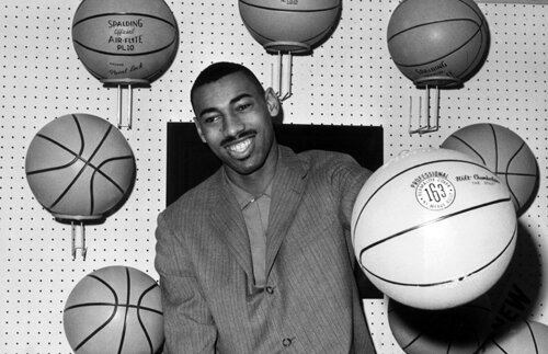 Se împlinesc 50 de ani de la performanţa lui Wilt Chamberlain: 100 de puncte într-un singur meci de baschet