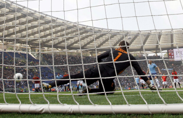 VIDEO K.O. în derby » Lobonţ a revenit după 5 luni în poarta Romei, dar a pierdut derby-ul cu Lazio