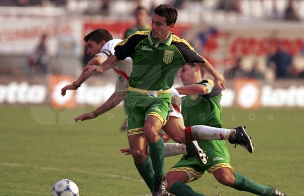 VIDEO & FOTO » Arsene, învaţă de la "Magiun"! ;) Ce n-a putut Arsenal a reuşit Foresta cu Dinamo. În doar 30 de minute!