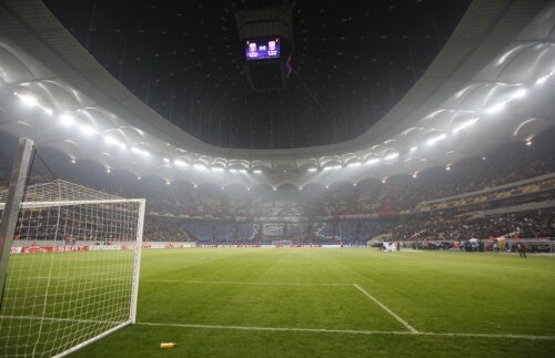Unde au mers 235 de milioane de euro, ne împiedicăm de încă un milion? Atît costă noul gazon de pe Arena Naţională :O
