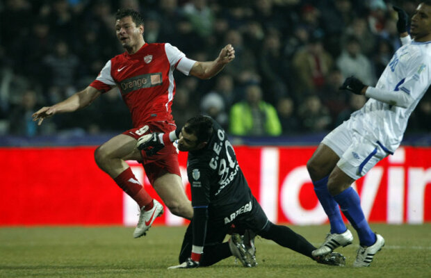 VIDEO Trambulină ruptă-n două » Cu un om în plus în ultimele 30 de minute, Dinamo a ratat victoria la Tîrgu Jiu