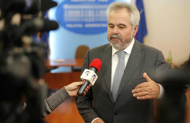 Săptămîna decisivă la Poli. Autorităţile nu au preluat încă echipa