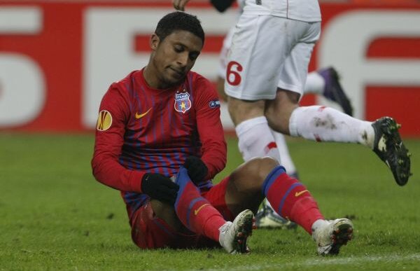 Gigi l-a ironizat în direct pe MM: "Îl laud pe Tatu, fraiere, ca să nu mai dea ăştia în tine" :D