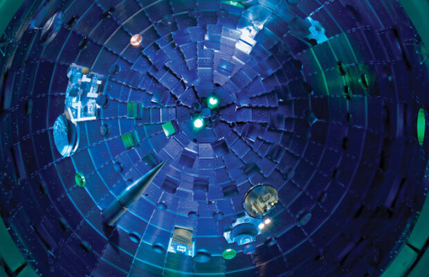 Record: laserul care trage fascicule având de 1.000 de ori întreaga energie consumată de SUA (VIDEO & GALERIE FOTO)