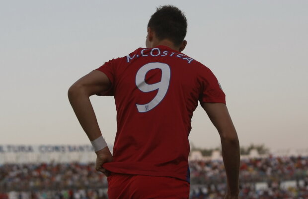 Intră "Nilă"! Steaua n-a dat gol de două etape şi Gigi a găsit rezolvarea: "Îl bag, aşa vagabond cum e" :)