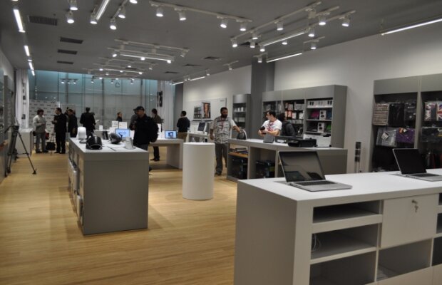 Cel mai mare magazin cu produse Apple din Europa de Sud-Est, deschis la Bucureşti