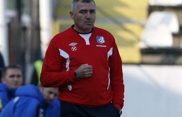 Grig e mieluşel cu Steaua! » Antrenorul Pandurilor are bilanţ negativ în faţa trupei roş-albastre