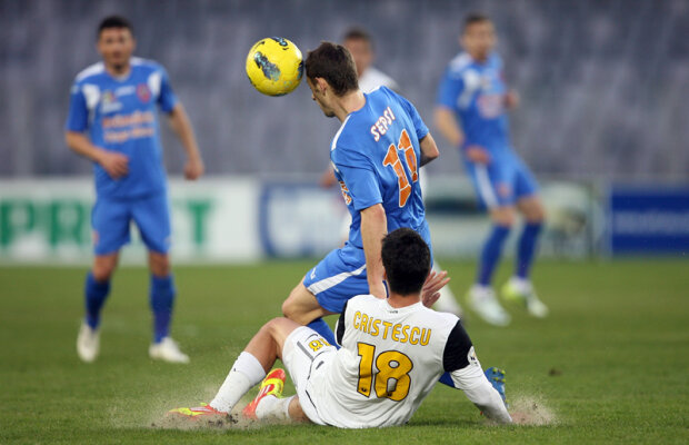 VIDEO Victorie pe maidan » Claudiu Niculescu e neînvins în 4 meciuri pe banca Universităţii