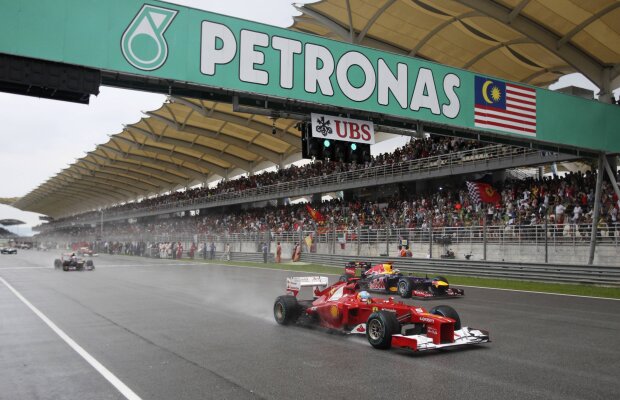 McLaren vrea revanşa! Hamilton: "Norocul nu a fost de partea mea, dar asta se va schimba"