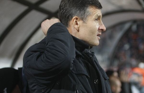 Sabău explică eşecul cu Pandurii: "Elevii mei se gîndeau mai mult la miel!" :)