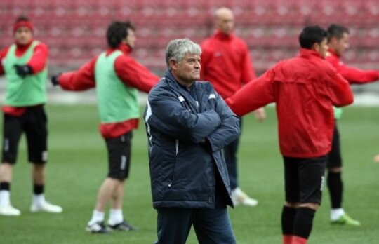 Andone îl urechează pe Jorge Costa: ”Nu a dat şanse egale tuturor jucătorilor”