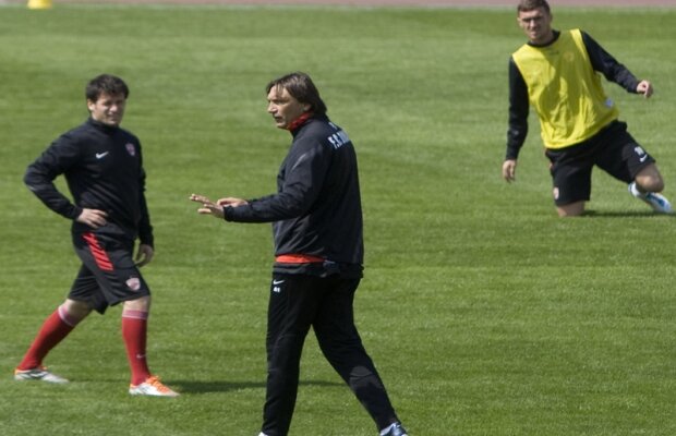 Bonetti: "Nu ştiu pe ce loc sîntem, îmi pasă doar de meciul cu Braşov". Alb-roşii nu cred în comeback-ul lui Mutu