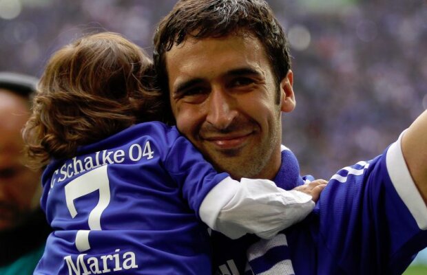 Cristian Geambaşu ne îndeamnă: "Citiţi Perez Reverte şi urmăriţi-l pe Raul! N-o să regretaţi!"