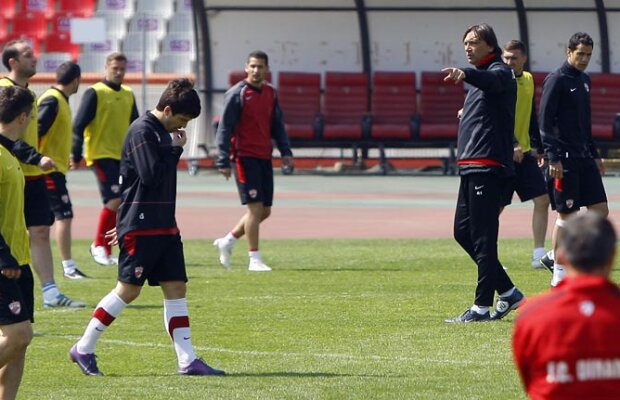 Jokerii lui Bonetti » Italianul vrea să se apere cu juniorii Nica sau Niţu în meciul cu CFR