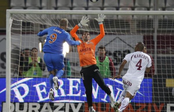 Dani Coman ca Gigi: "Cînd primeşti gol în prelungiri, înseamnă că eşti păcătos"