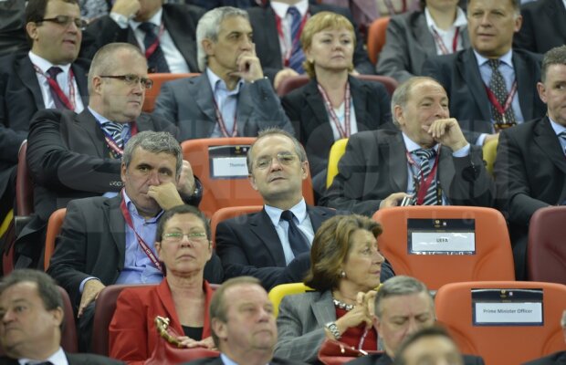 FOTO Lojele au fost pline de personalităţi la finala de pe National Arena ;)