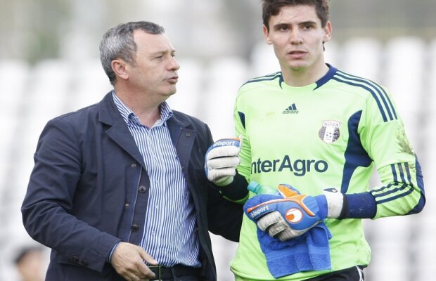 Rednic l-a bruscat pe arbitrul Istrate în pauză la Astra - Chiajna 0-2 şi a fost eliminat
