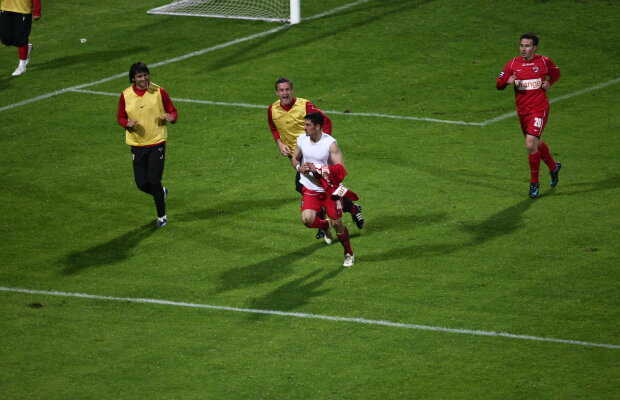 Oficialii dinamovişti au reacţionat dur la acuzele fanilor: ”Nu mai inflamaţi spiritele” :X