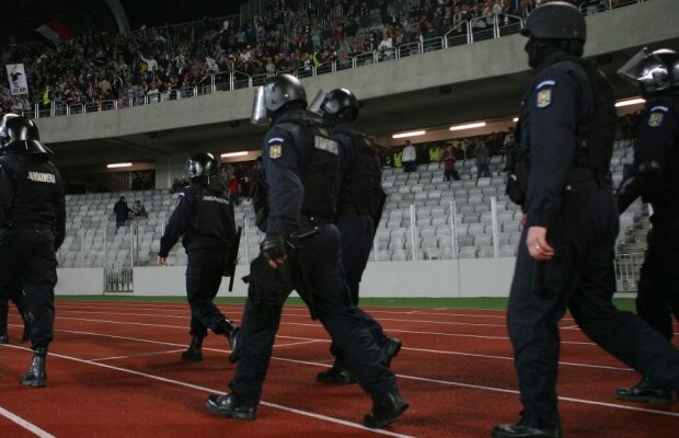 Peste 500 de jandarmi vor asigura ordinea la derby-ul Steaua - Dinamo! Ce măsuri de securitate trebuie respectate