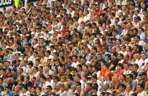 "Suporterii fără frontiere" cheltuiesc 35 de miliarde de euro pe sezon