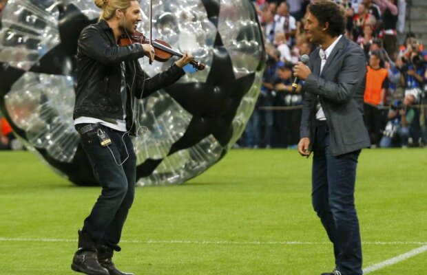 VIDEO Ascultă imnul Ligii Campionilor, în care s-au inclus pasaje în italiană şi spaniolă