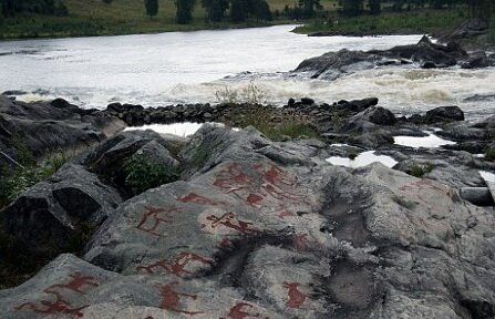 Versiunea preistorică a Facebook, descoperită de arheologi îm peşteri din Rusia şi Suedia