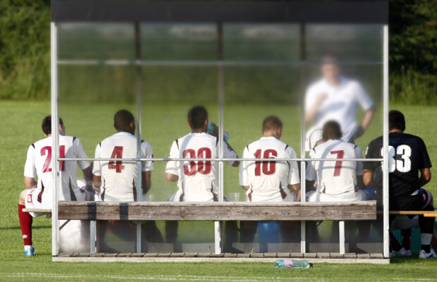 Cum alege Copos antrenorul » Îl pune pe cel care cere mai puţin!