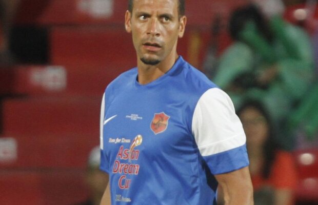 Rio Ferdinand îl felicită pe Froch pentru victoria în faţa lui Bute