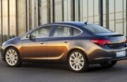 Opel Astra Sedan a fost prezentat