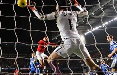 Crezi că încasează Cech minim 2 goluri de la ruşi ? Ai cota 2.65 şi un bonus de la Gamebookers!