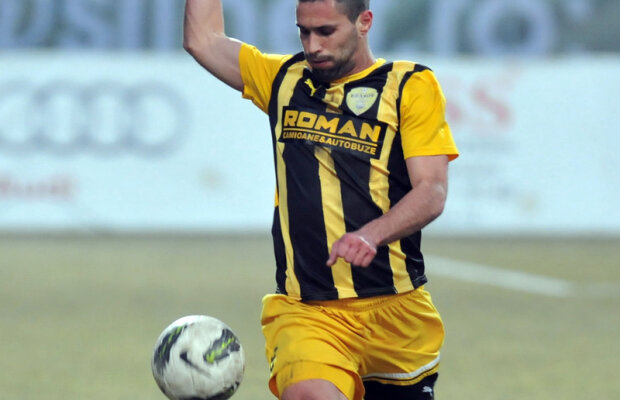 Sburlea pentru Viveiros » Rapid vrea să cedeze un atacant pentru un mijlocaş de la Braşov