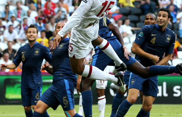 VIDEO Armistiţiul » Franţa şi Anglia s-au predat reciproc într-un meci terminat la egalitate, scor 1-1