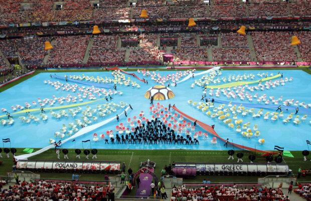 ACUM, Maria Andrieş scrie împreună cu cititorii un editorial despre Euro 2012