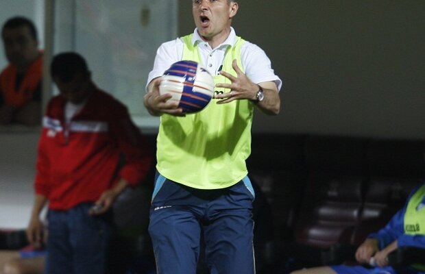 Sabău şi Rada au fost în Brazilia, dar Rapidul se întăreşte de la Girom Albota :X