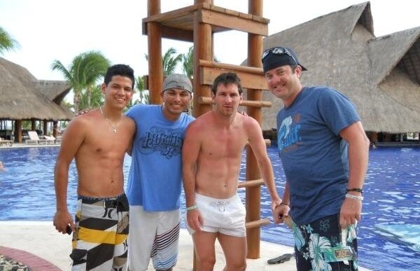 FOTO&VIDEO Spionat şi-n vacanţă» Messi îşi încarcă bateriile în Mexic