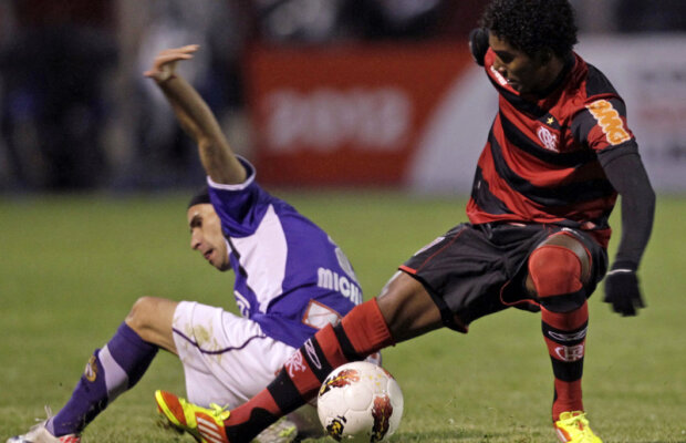 "Chirurg" brazilian » Rapid îl pierde pe Dan Alexa. În locul lui va fi adus un mijlocaş de la Flamengo