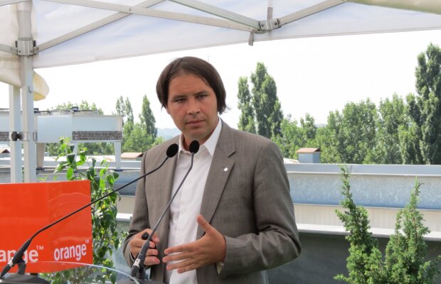 Parteneriat Orange Romania-BRD pentru plăţi “contactless” cu telefonul mobil