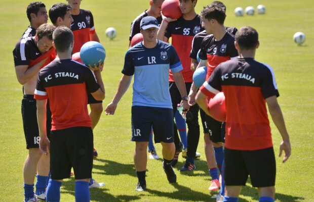 Edi Iordănescu nu-l invidiază pe Reghe: "Steaua are un lot mai subţire decît anul trecut"